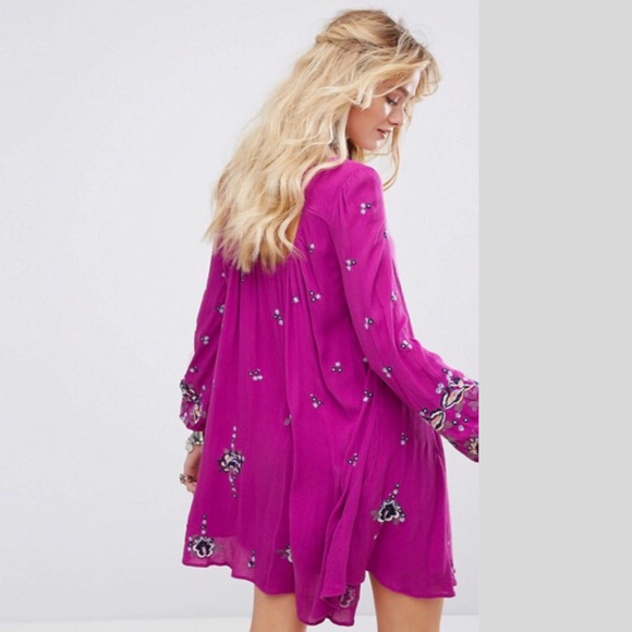 ❗️Last One ❗️ People Embroidery mini dress. NWT - Picture 3 of 4